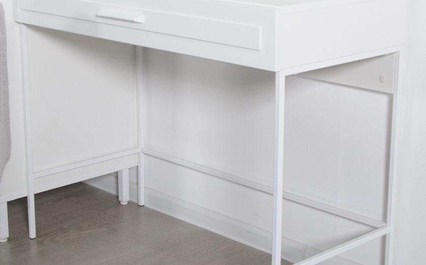 Стол туалетный Колледж