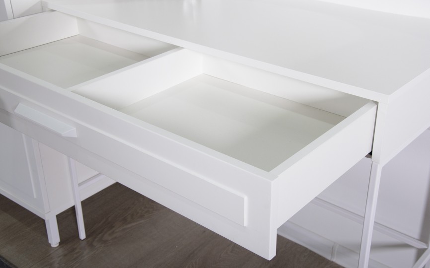 Стол туалетный Колледж