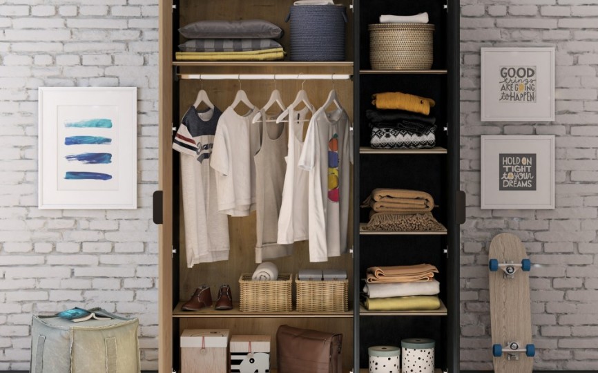 Шкаф трехдверный "Black Line"