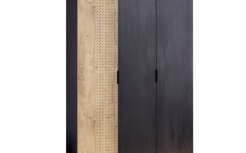 Шкаф трехдверный "Black Line"