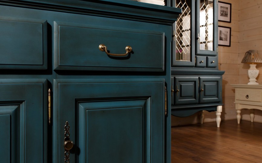 Комод Бьёрт  на круглых ножках 1-10