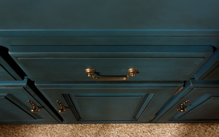 Комод Бьёрт  на круглых ножках 1-10