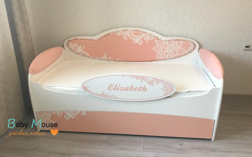 Кровать-диван серии Mia classic