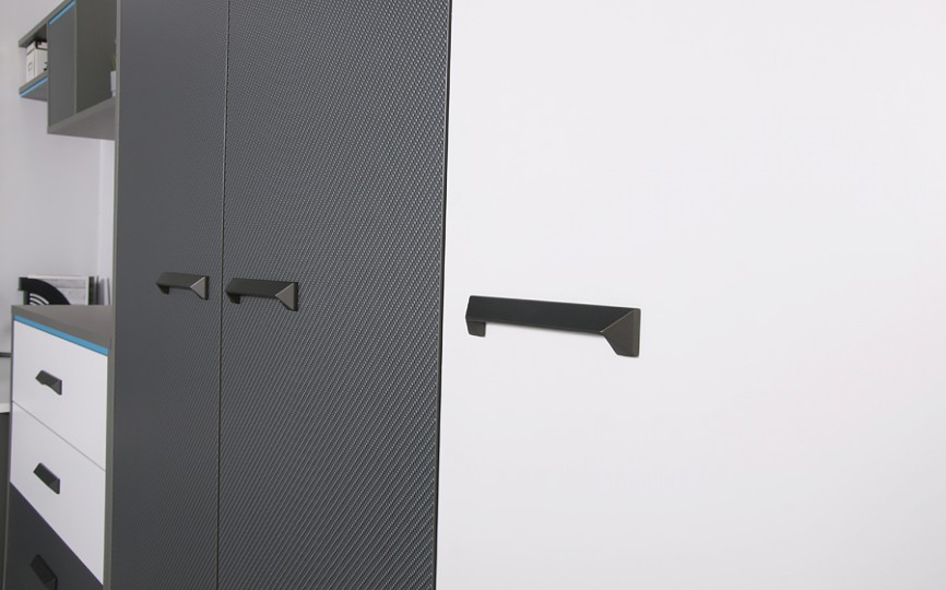 Шкаф 2-х дверный "Карбон"