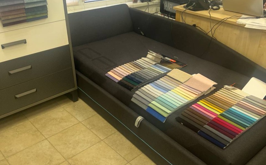 Кровать "Карбон" с подъемным механизмом и матрасом, угол справа, кант бирюза Кровать "Карбон" с подъемным механизмом и матрасом, угол справа, кант бирюза