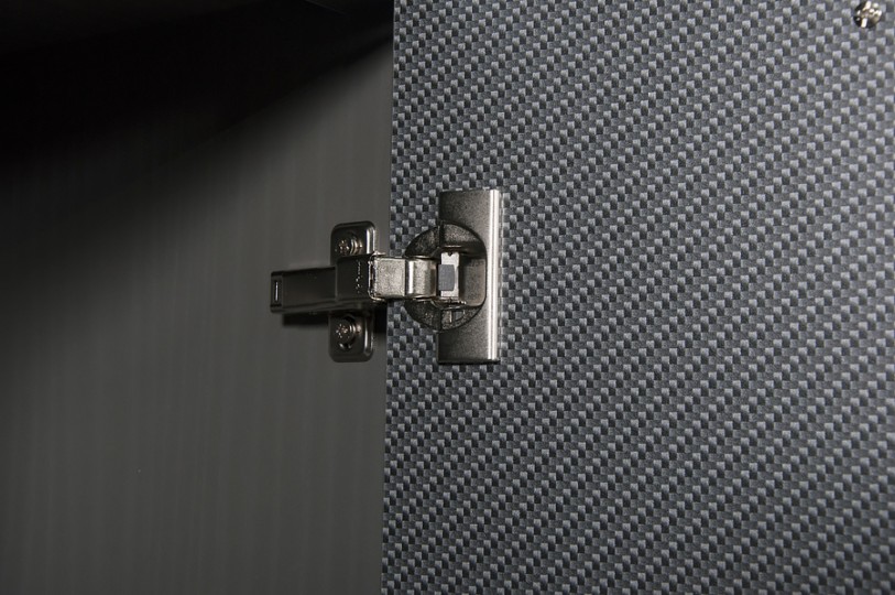 Шкаф 3-х дверный "Карбон"