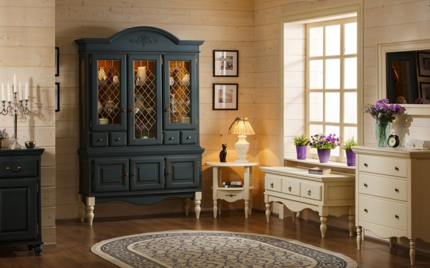 Сервант трехдверный Валенсия 2-51 на высоких ножках