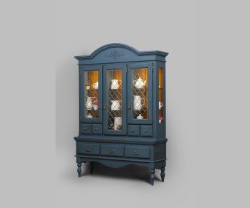 Сервант трехдверный Валенсия 2-53 на высоких ножках