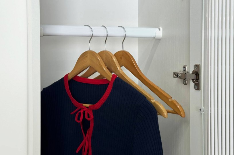 Шкаф однодверный Милана застекленный