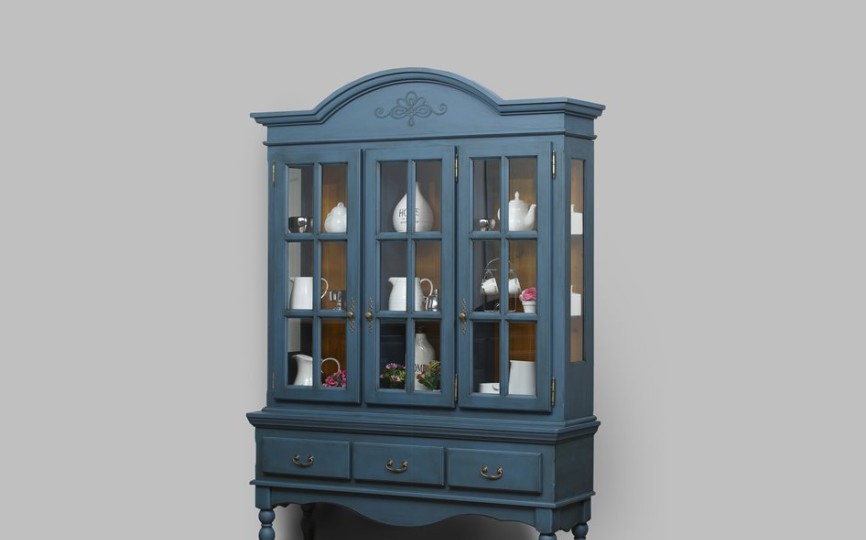 Сервант трехдверный Валенсия 2-60 на высоких ножках