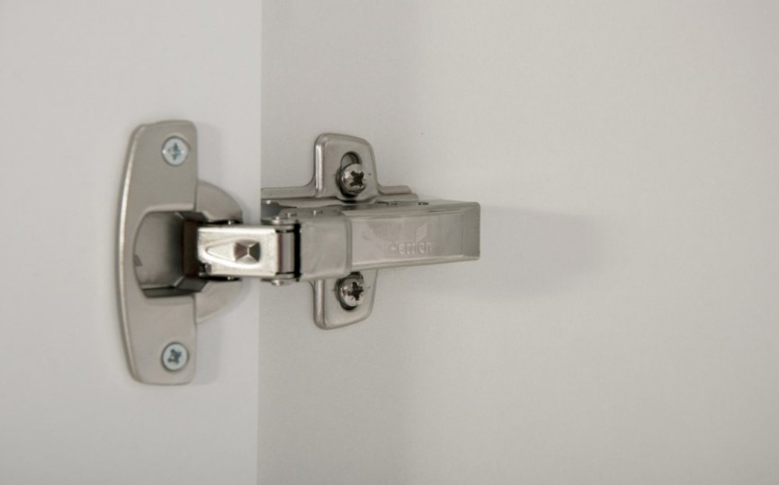 Шкаф 3-х дверный "BARNEY"