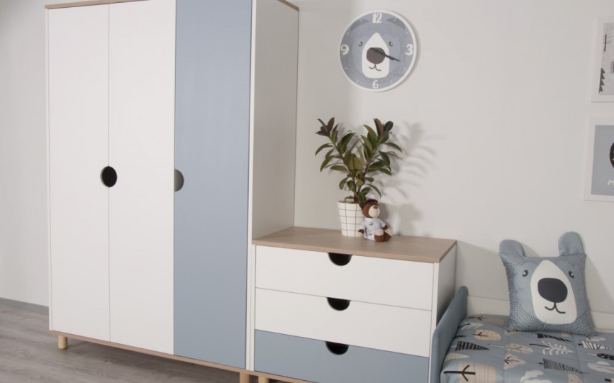 Шкаф 3-х дверный "BARNEY"