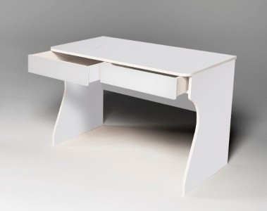 Стол письменный 2  ящика 23/3