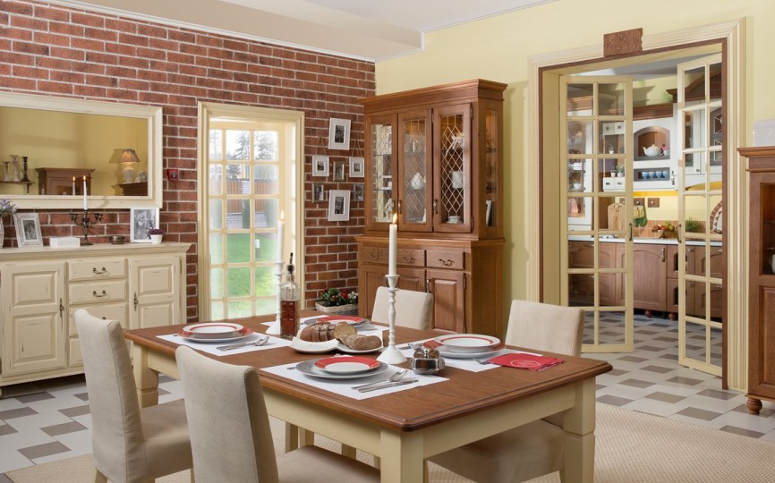 Буфет трехдверный высокий Бьёрт на круглых ножках 1-30