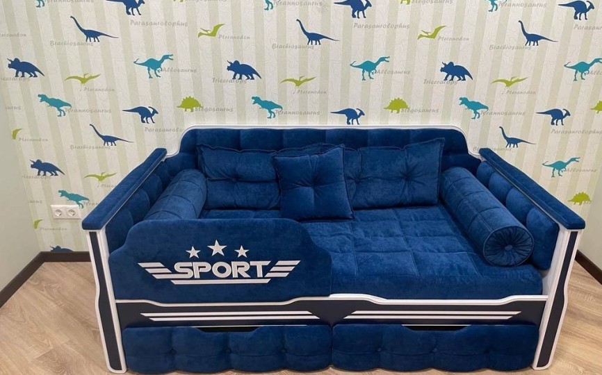 Детская кровать "Спорт" 180 с двумя ящиками  