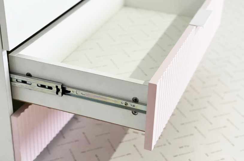 Шкаф двухдверный Зефир 108.01