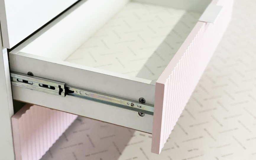 Шкаф двухдверный Зефир 108.01