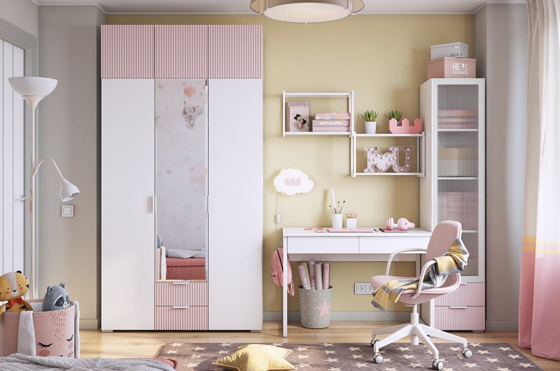 Шкаф трехдверный Зефир с зеркалом