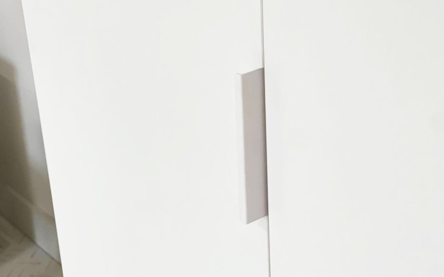 Шкаф трехдверный Зефир с зеркалом Шкаф трехдверный Зефир с зеркалом