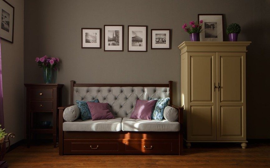 Шкаф двухдверный Бьёрт на круглых ножках 1-33