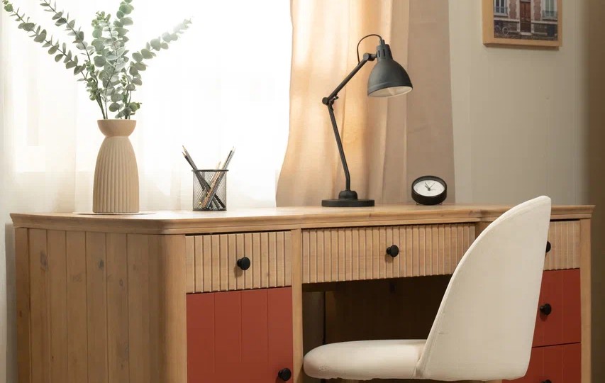 Стол письменный Грета №3, 4, две тумбы