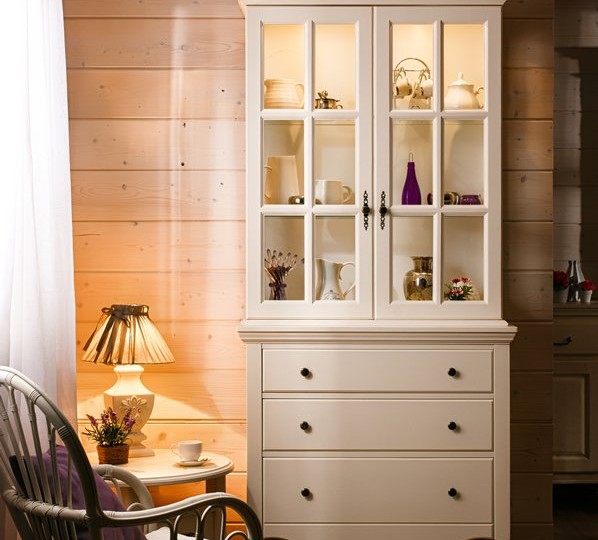 Буфет  двухдверный Бьёрт на высоких ножках 1-36