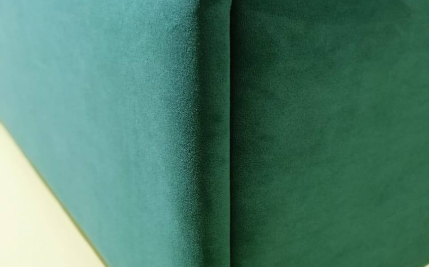 Кровать мягкая Китти, изголовье с ушками