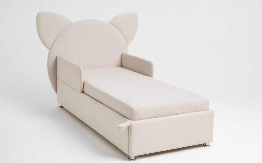 Кровать мягкая Китти, изголовье с ушками