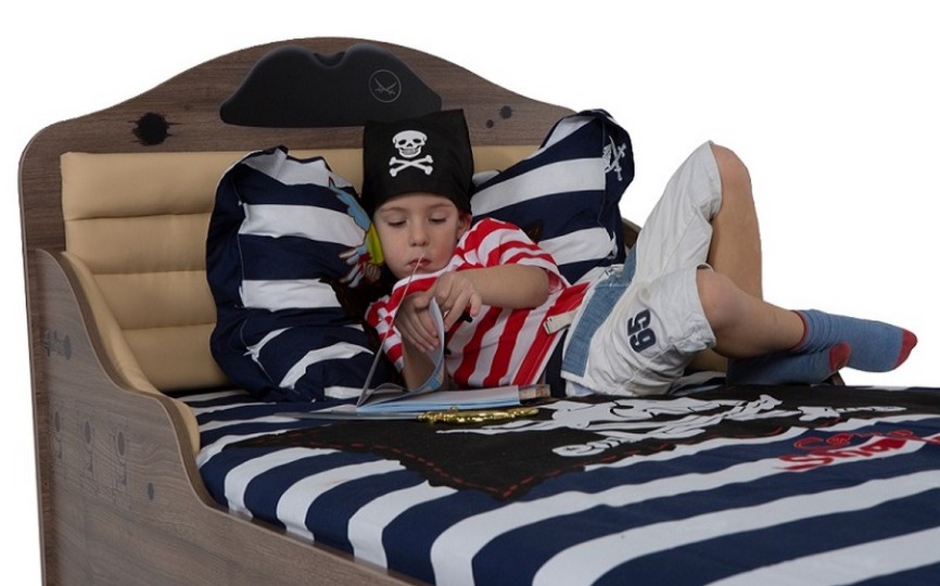 Кровать "Pirat №2" 160*90 с высоким изножьем