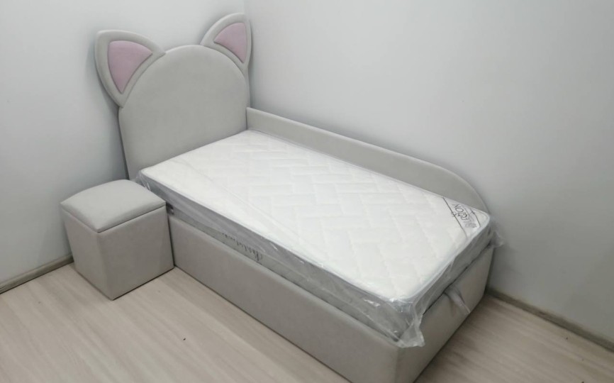 Кровать тахта Хлоя, изголовье с ушками