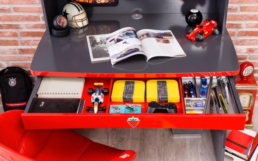 Стол письменный CLASSIC "CHAMPION RACER"