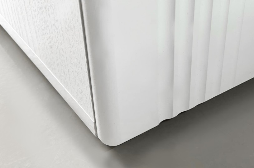 Шкаф трехдверный Ева 105.02 с зеркалом