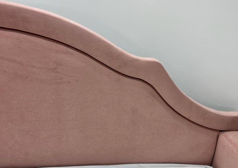 Кровать диван Барби