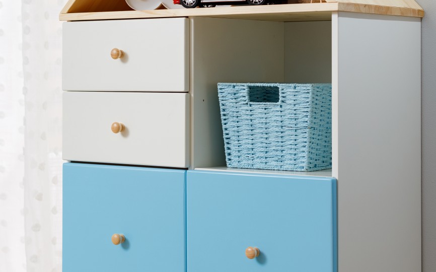 Комод - квадрат с одной открытой полкой Тимберика Кидс №8 на ножках