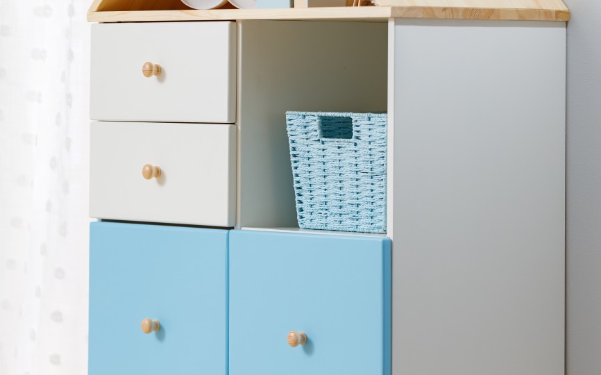 Комод - квадрат с одной открытой полкой Тимберика Кидс №8 на ножках