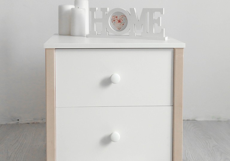 Тумба прикроватная