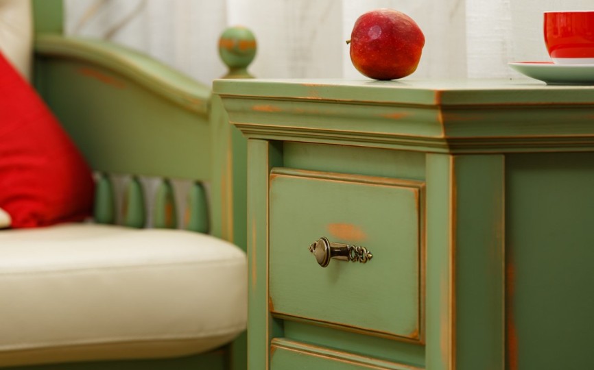 Тумба Бьёрт два ящика на высоких ножках 1-52