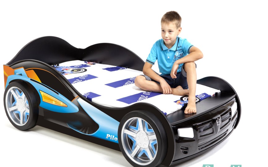 pilot krovat mashina.jpg pilot krovat mashina.jpg