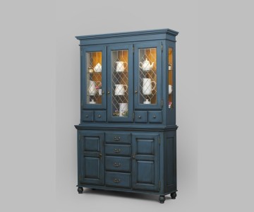 Сервант трехдверный Бьёрт на круглых ножках 1-55