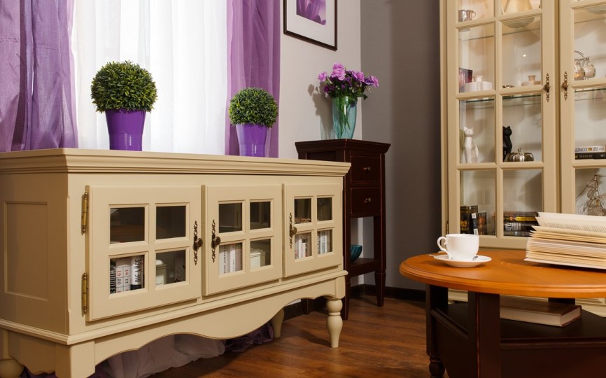 Тумба Бьёрт  круглая на высоких ножках 1-64