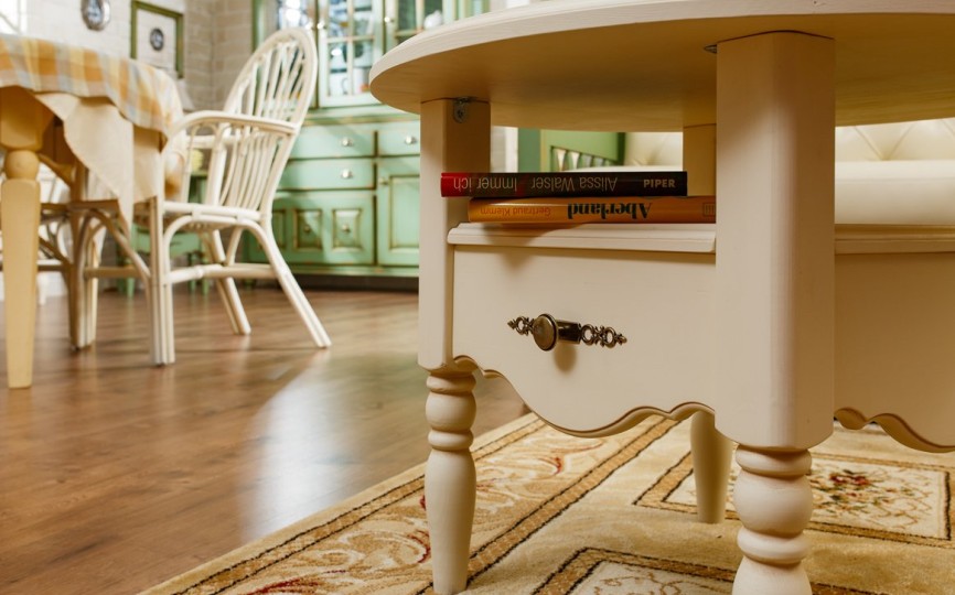 Тумба Бьёрт  круглая на высоких ножках 1-64