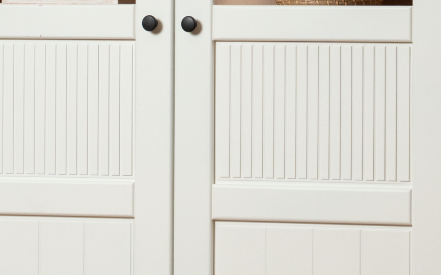 Шкаф книжный Грета №7 двухдверный, частично застекленный