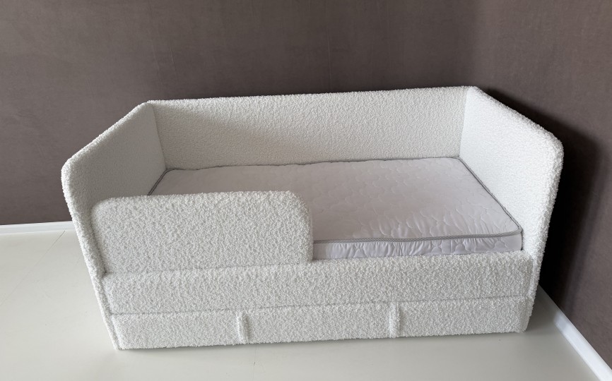 Кровать мягкая  Софт (SOFT) ткань Мерино