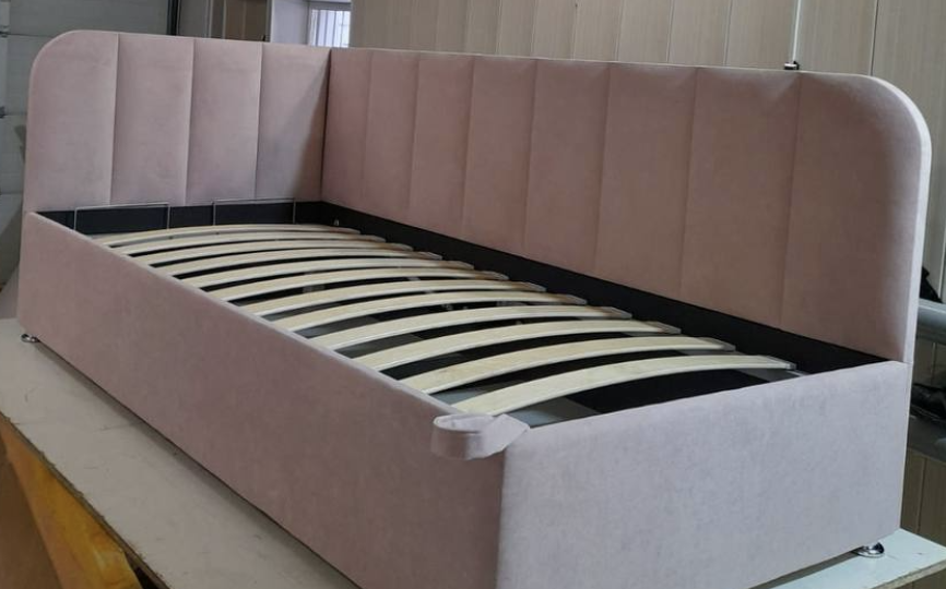 Кровать тахта Стич 180*80, изголовье справа, ткань Тедди 313 Кровать тахта Стич 180*80, изголовье справа, ткань Тедди 313