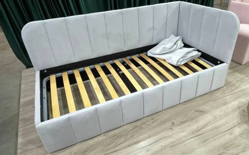 Кровать тахта Стич 180*80, изголовье справа, ткань Тедди 313