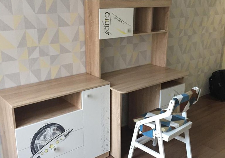 Стол с надстройкой "Форсаж"