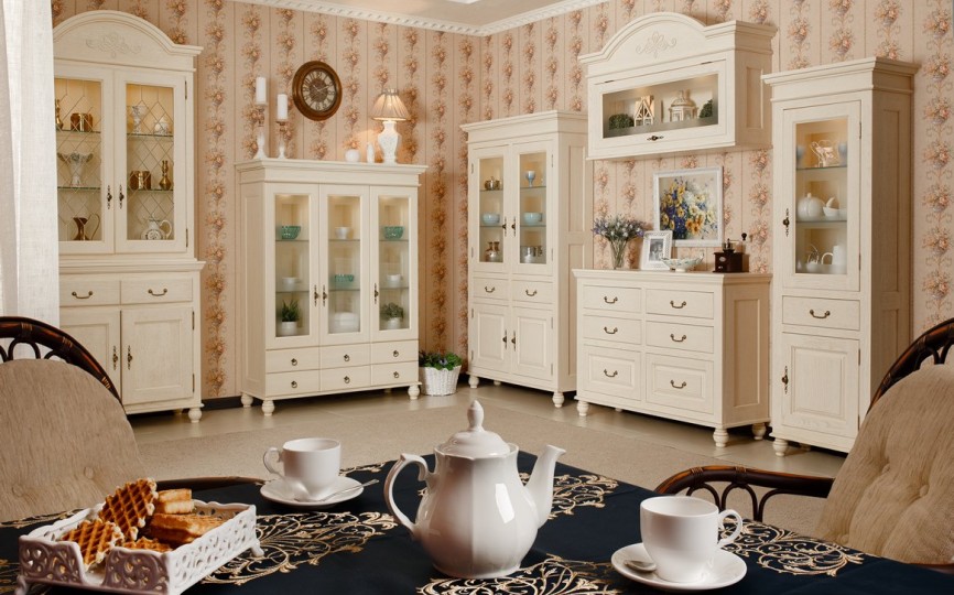 Сервант Валенсия двухдверный 2-8 на круглых ножках