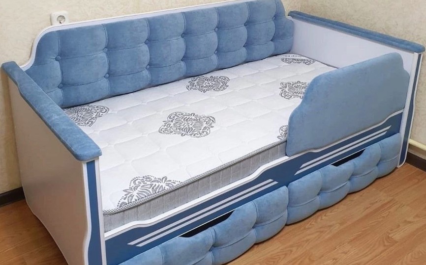 Детская кровать "Спорт" 170 с дополнительным спальным местом Детская кровать "Спорт" 170 с дополнительным спальным местом