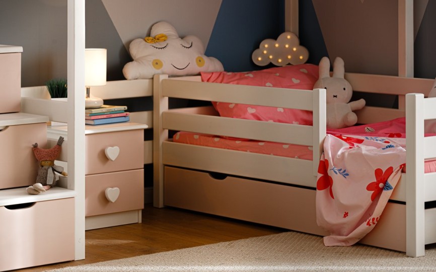 Кровать тахта с горизонтальными рейками Тимберика Кидс N3