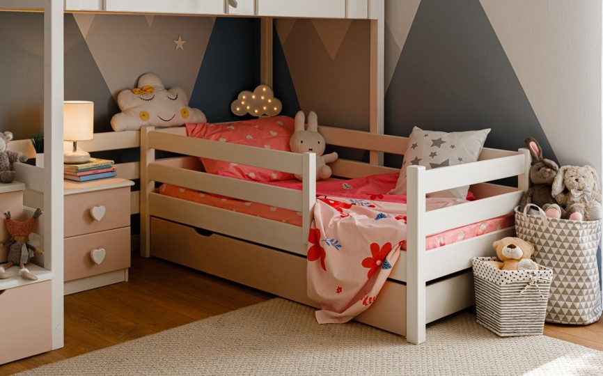 Кровать тахта с горизонтальными рейками Тимберика Кидс N3